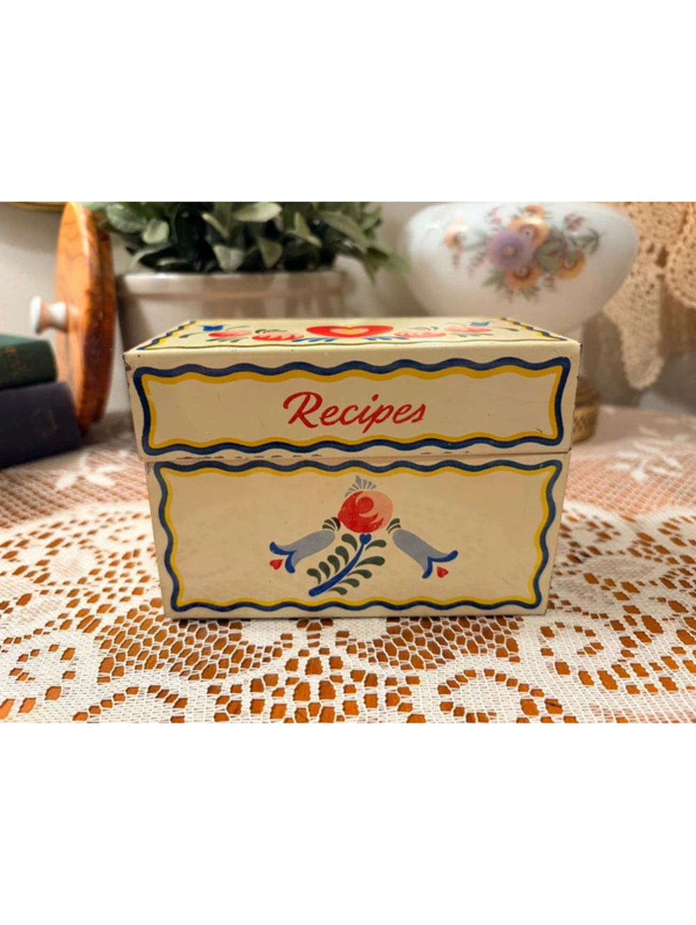 Vintage Metal Recipe Box Folk Art Floral Heart Birds Kitchen Decor